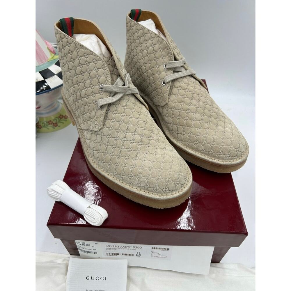 Men's Gucci suede GG embossed desert boots in oatmeal size 11 made in Italy